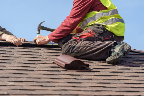 Best Residential Roofing Contractor  in Manito, IL